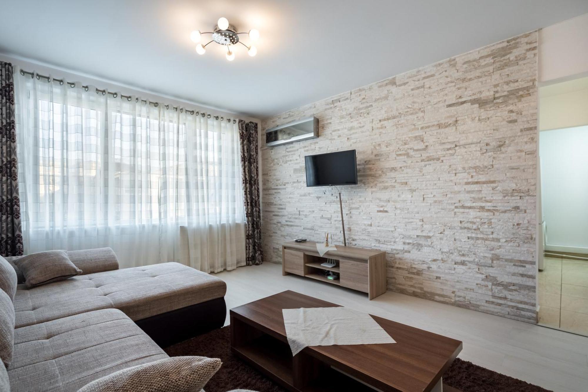 Magnificent Location With Iconic Scenery - Sala Palatului 부쿠레슈티 외부 사진