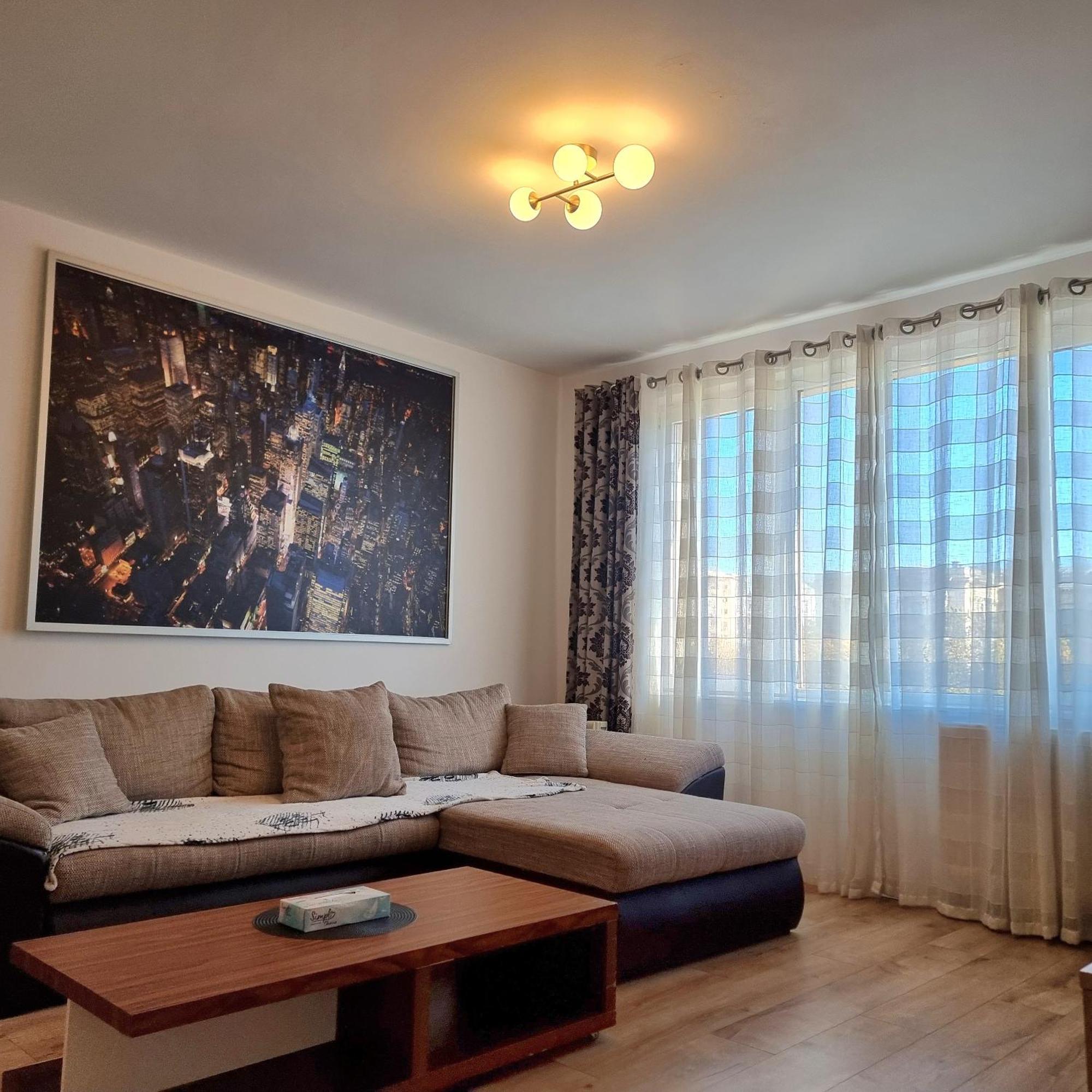 Magnificent Location With Iconic Scenery - Sala Palatului 부쿠레슈티 외부 사진
