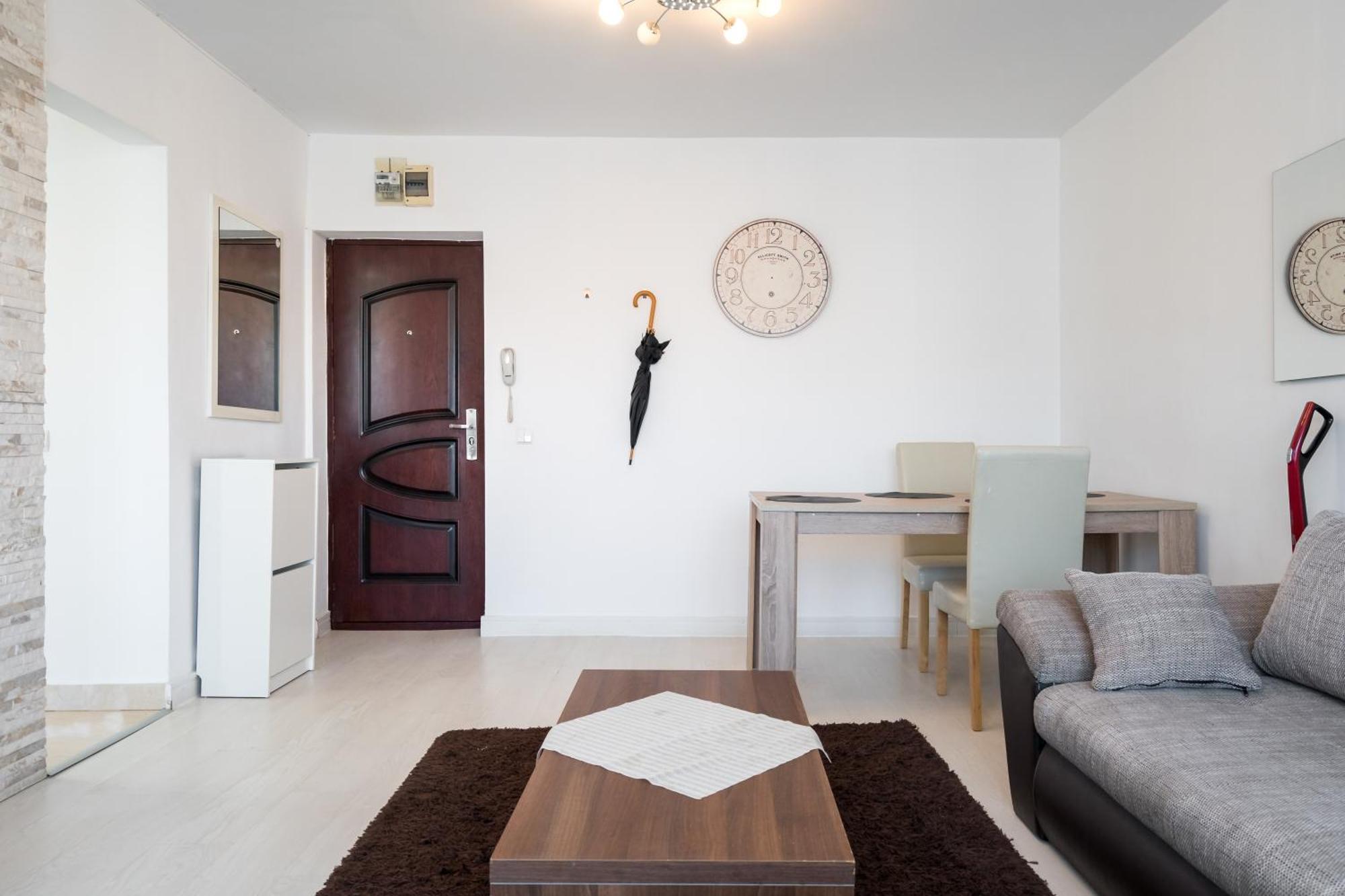 Magnificent Location With Iconic Scenery - Sala Palatului 부쿠레슈티 외부 사진